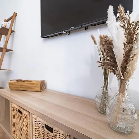 Le Cosy - 2 Chambres - Hyper Centre Апартаменты *