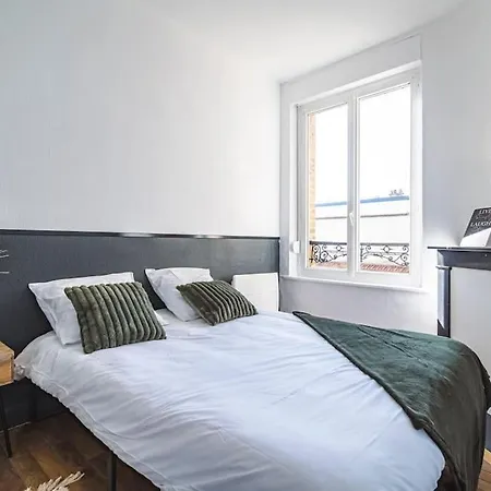 Le Cosy - 2 Chambres - Hyper Centre Апартаменты *